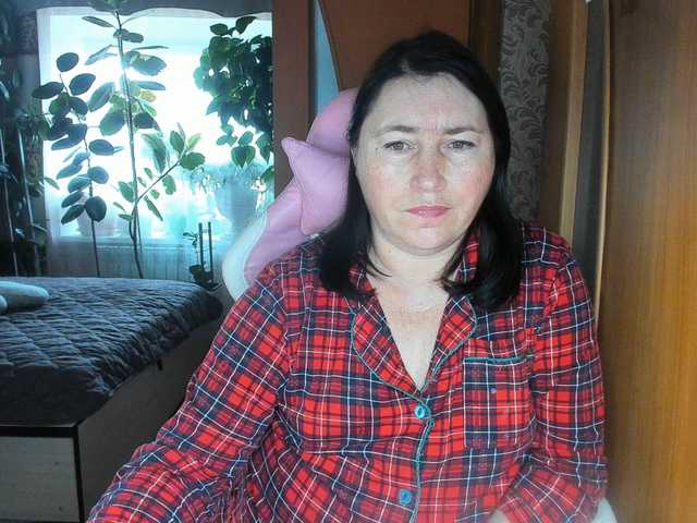 Lola18111 live cam on BongaCams