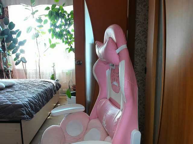 Lola18111