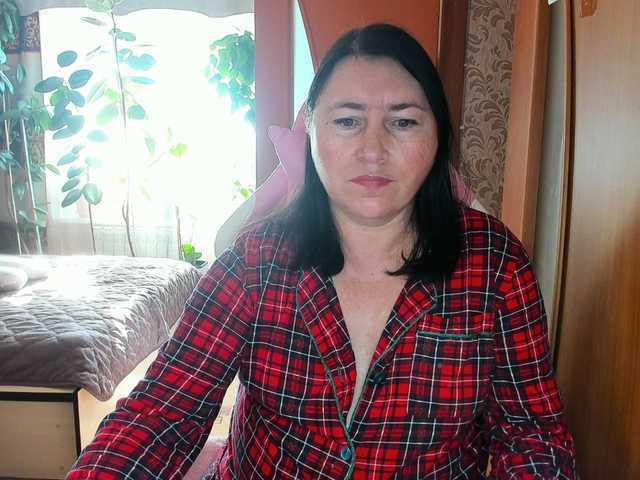 Lola18111 live cam on BongaCams