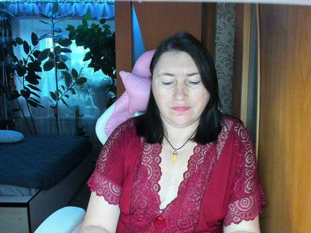 Lola18111 live cam on BongaCams