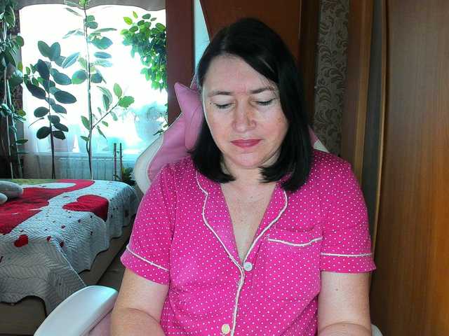 Lola18111 live cam on BongaCams