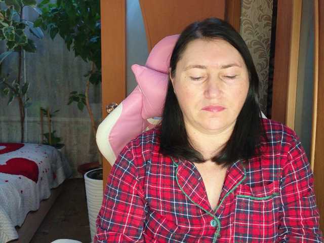 Lola18111 live cam on BongaCams