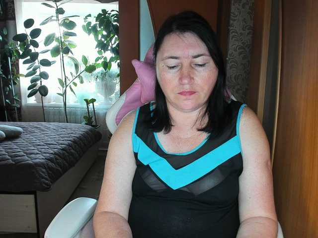 Lola18111 live cam on BongaCams