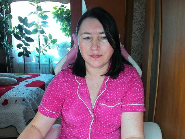 Lola18111 live cam on BongaCams