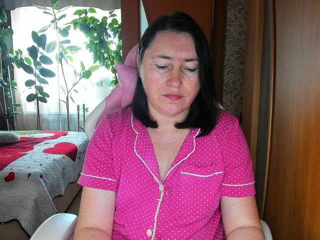 Lola18111 live cam on BongaCams