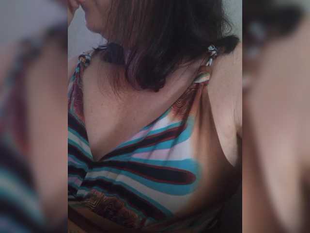 Lola18111 live cam on BongaCams