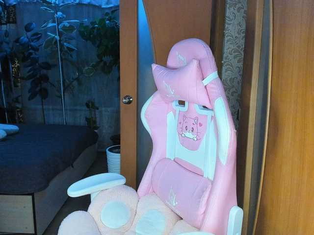 Lola18111