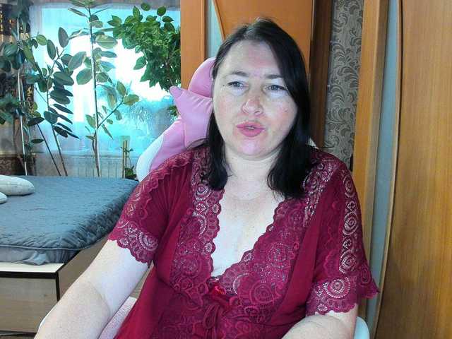 Lola18111 live cam on BongaCams