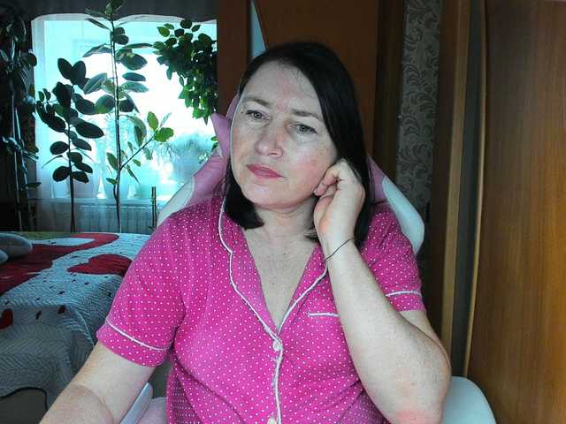 Lola18111 live cam on BongaCams