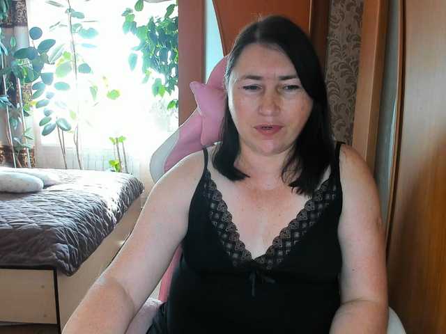 Lola18111 live cam on BongaCams