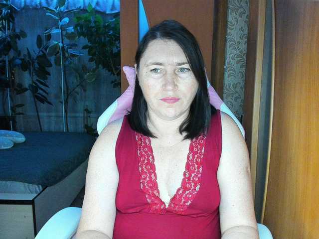 Lola18111 live cam on BongaCams