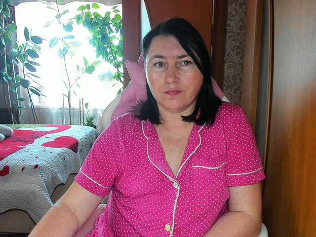 Lola18111 live cam on BongaCams