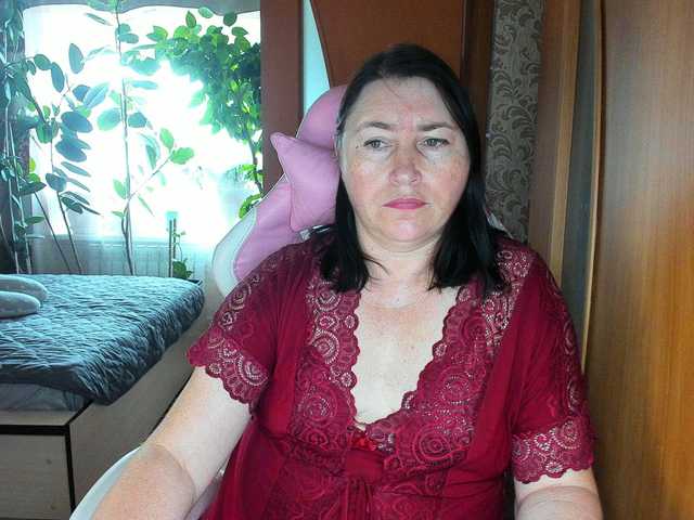 lola18111 cam belle