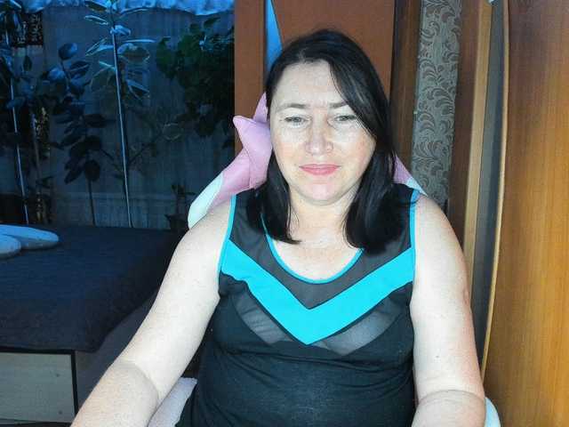 Lola18111 live cam on BongaCams