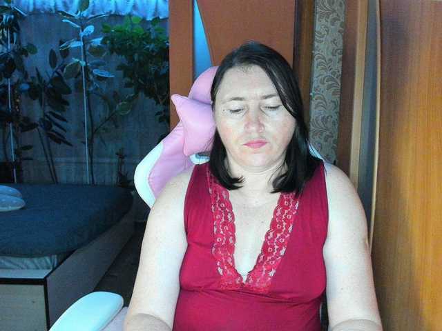 Lola18111 live cam on BongaCams