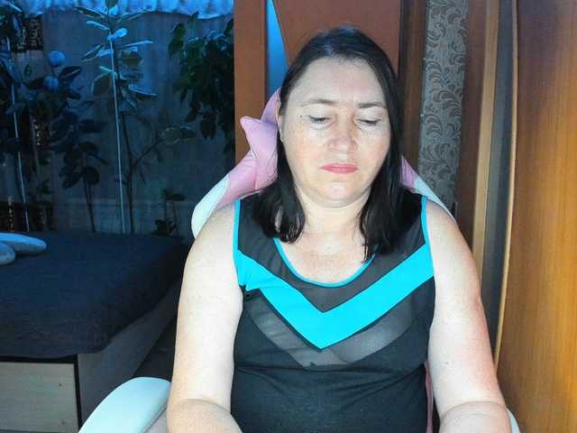 Lola18111 live cam on BongaCams