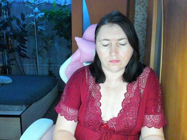 Lola18111 live cam on BongaCams