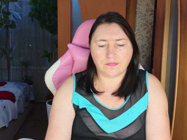 Lola18111, en directo ahora en BongaCams
