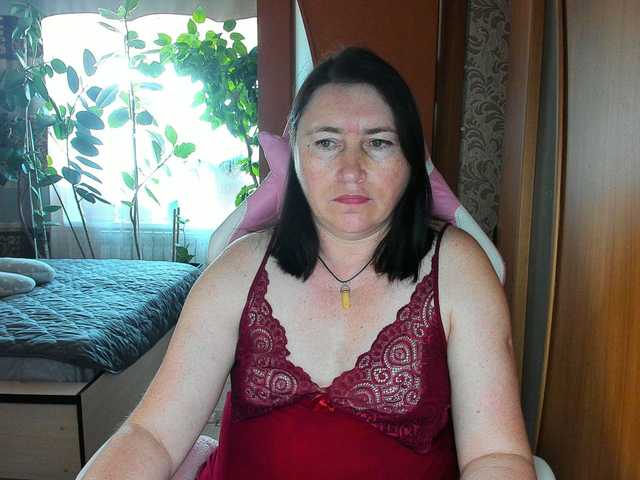 Lola18111 live cam on BongaCams