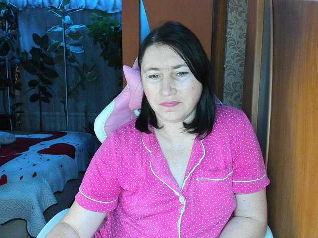 Lola18111 live cam on BongaCams