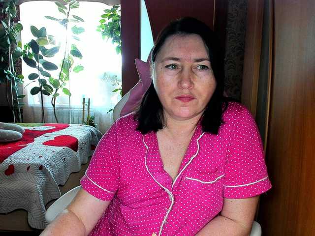 Lola18111 live cam on BongaCams
