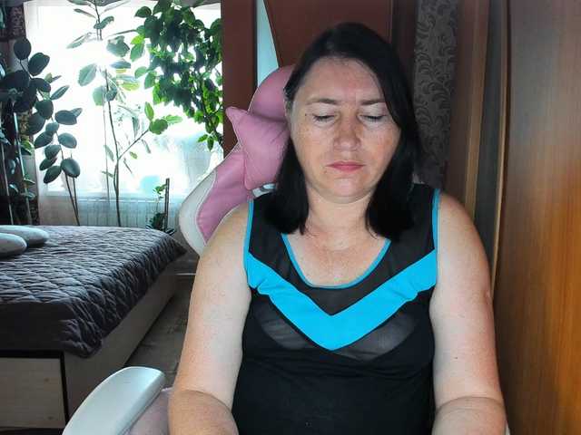 Lola18111 live cam on BongaCams