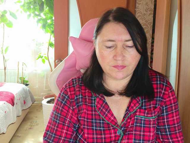 Lola18111 live cam on BongaCams