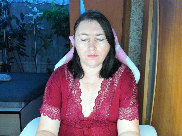 Lola18111 live cam on BongaCams