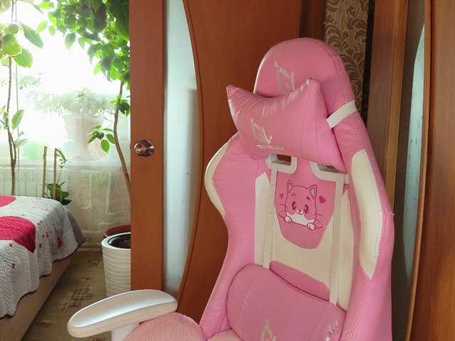 Lola18111