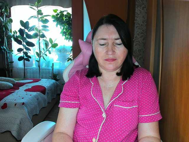 Lola18111 live cam on BongaCams