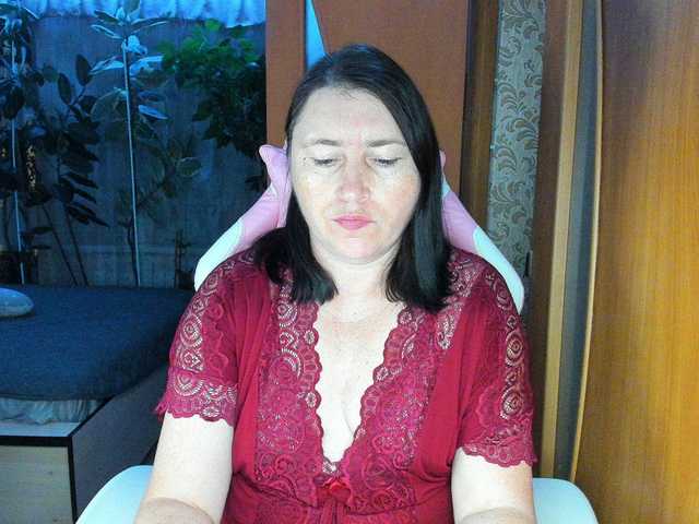 Lola18111 live cam on BongaCams