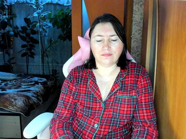 Lola18111's BongaCams show and profile