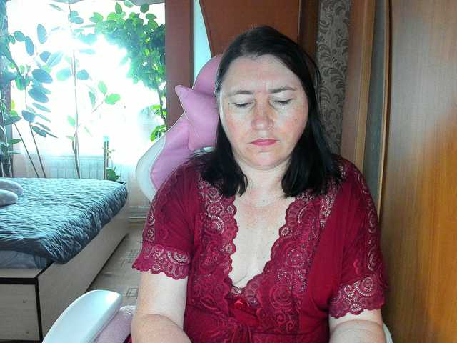 Lola18111 live cam on BongaCams