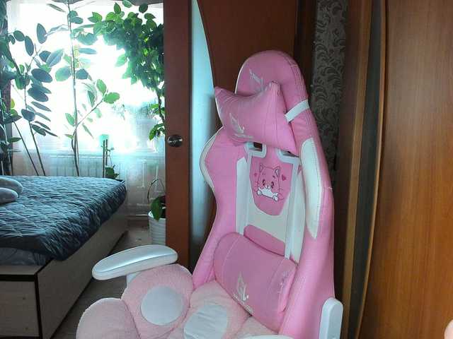 Lola18111
