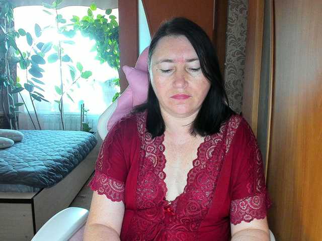 Lola18111 live cam on BongaCams