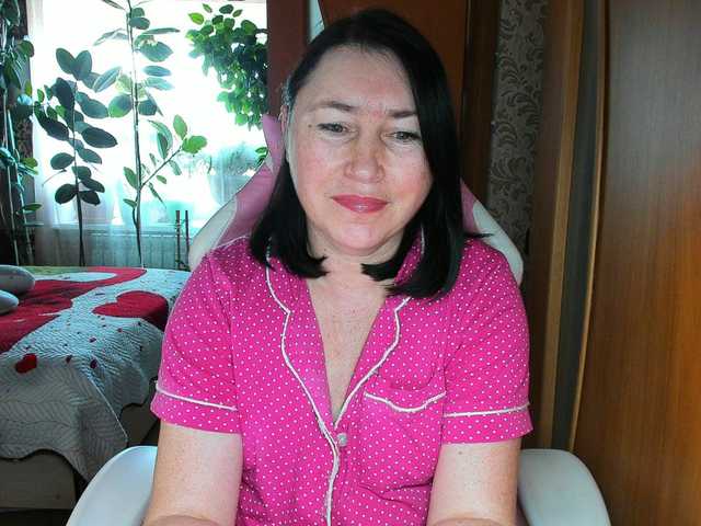 Lola18111 live cam on BongaCams
