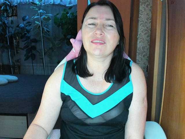 Lola18111 live cam on BongaCams