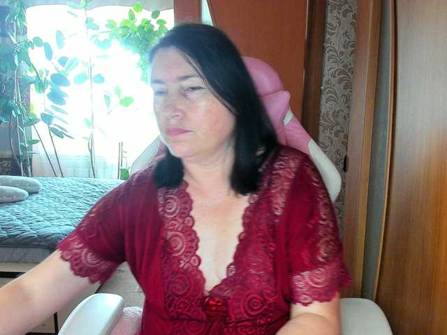Lola18111 live cam on BongaCams