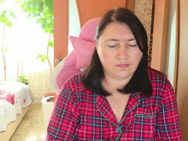 Lola18111 live cam on BongaCams