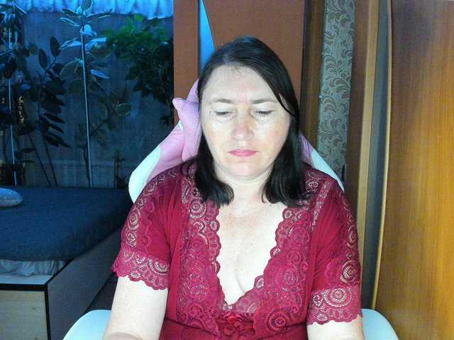 Lola18111 live cam on BongaCams