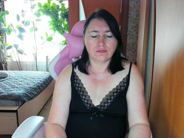 lola18111 online