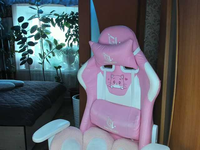 Lola18111