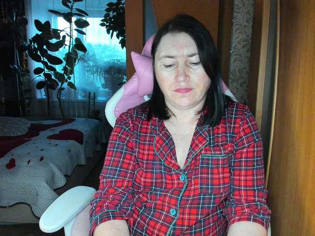 Lola18111 live cam on BongaCams