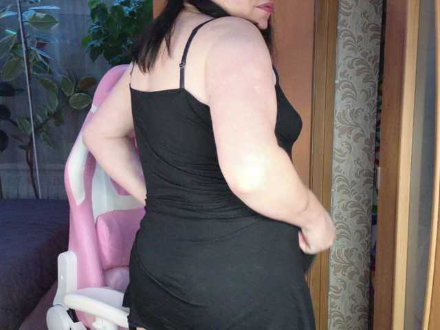 Tatka18111 — live female cam