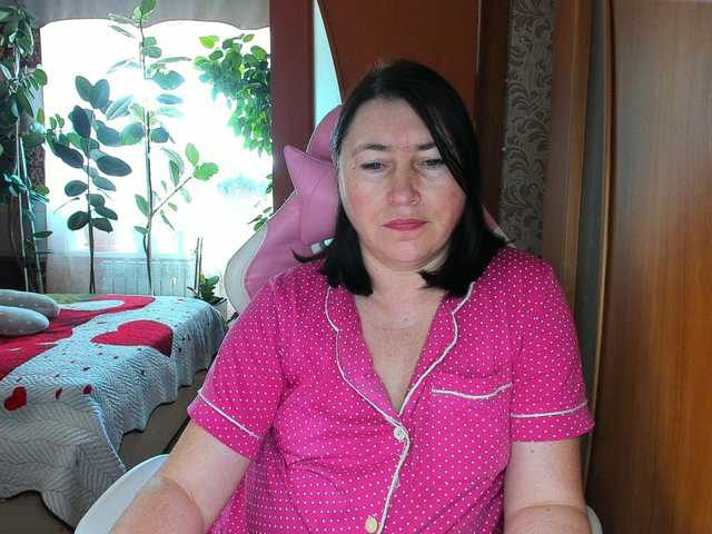 Lola18111 live cam on BongaCams