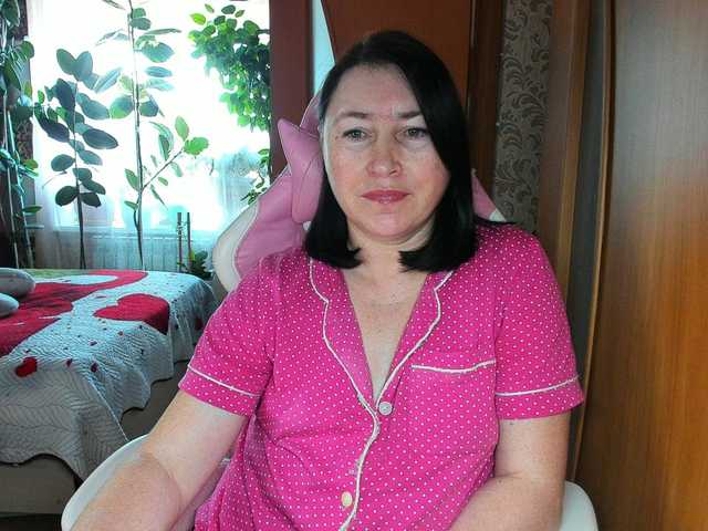 Lola18111 live cam on BongaCams