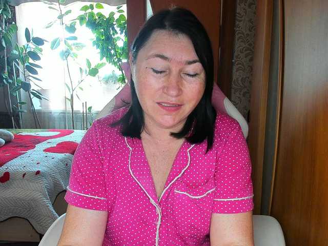 Lola18111 live cam on BongaCams