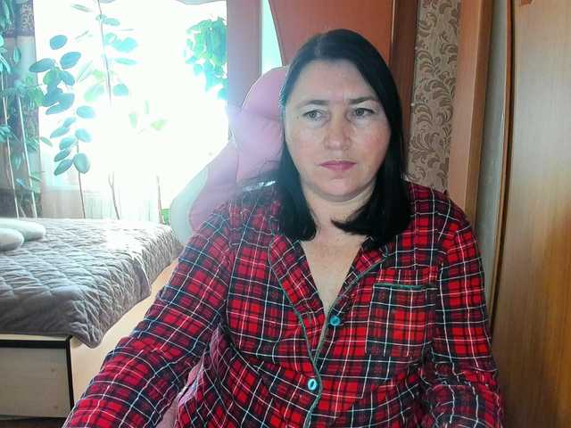 Lola18111 live cam on BongaCams