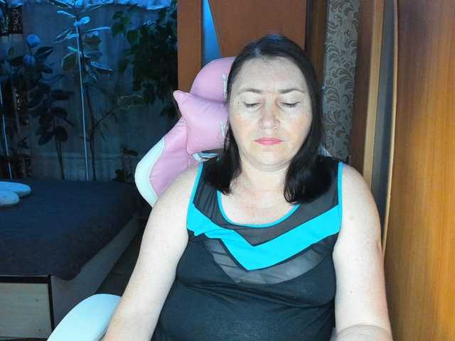 Lola18111 live cam on BongaCams