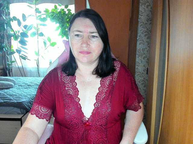 Lola18111 live cam on BongaCams